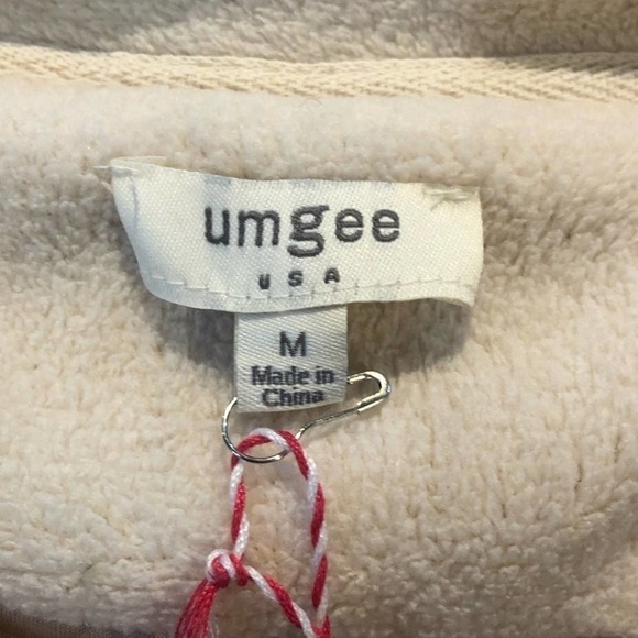 UMGEE NWT Tan Heathered Fuzzy Teddy Half Zip Pullover Size Medium - Picture 10 of 10